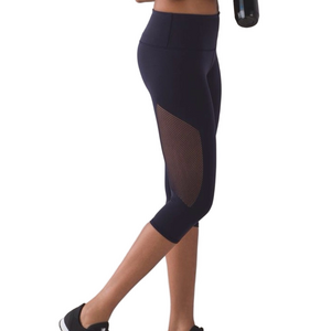 Lululemon Seamless Reveal crop leggings NWT